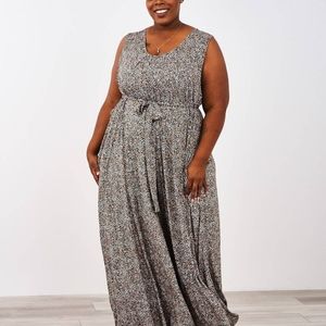 Latched Mama Lux Leopard MomperPlus Size